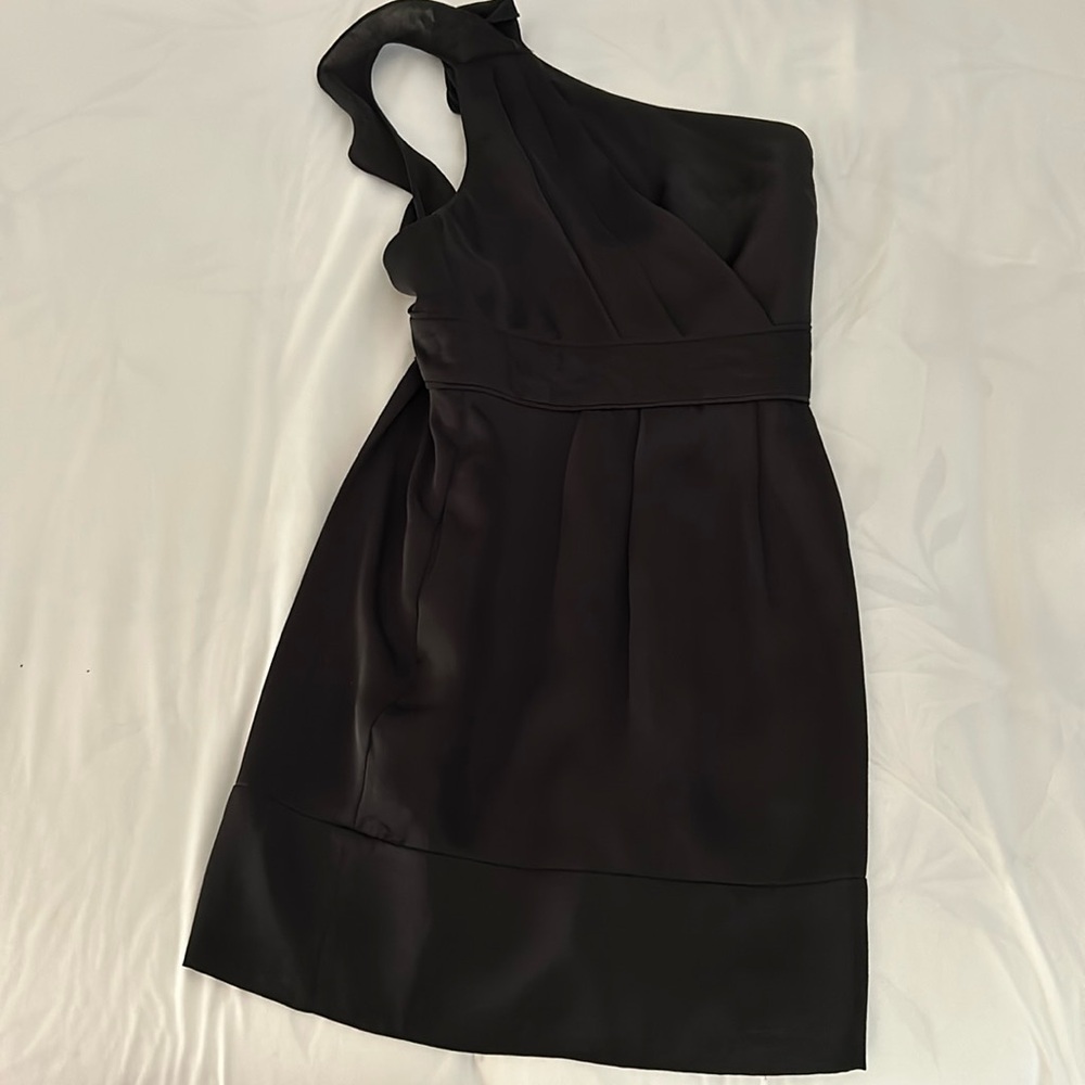 black mini cocktail dress